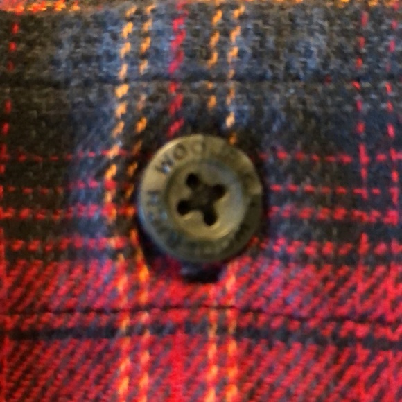 WOOLRICH size XL Classic plaid BARN CHORE shirt Soft 100% cotton Red Gray Button - Picture 15 of 15